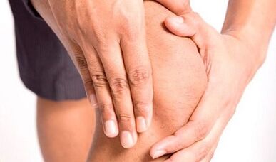 Welche Symptome zur Unterscheidung von Arthrosis Arthritis durch Arthottes